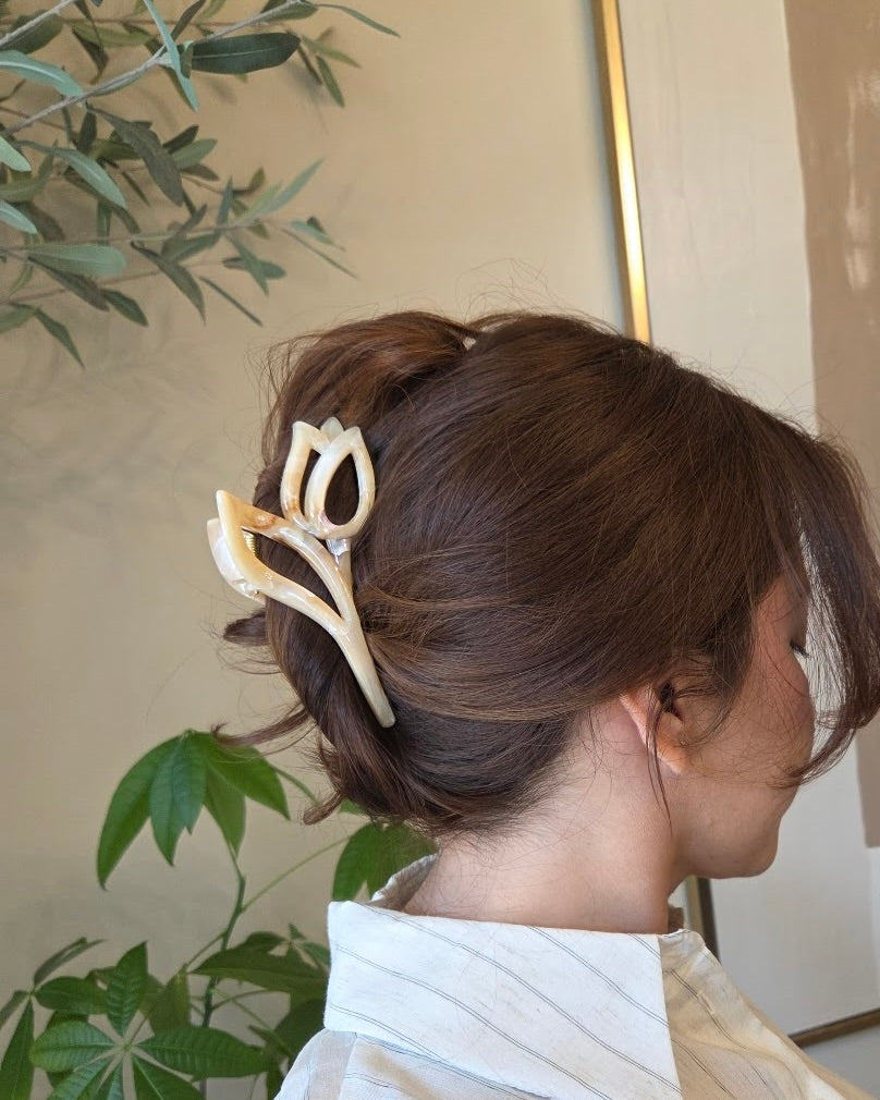 Marble Tulip Hair Clips