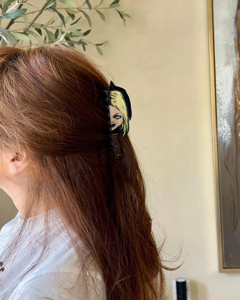 Movie Knife Hair Clip