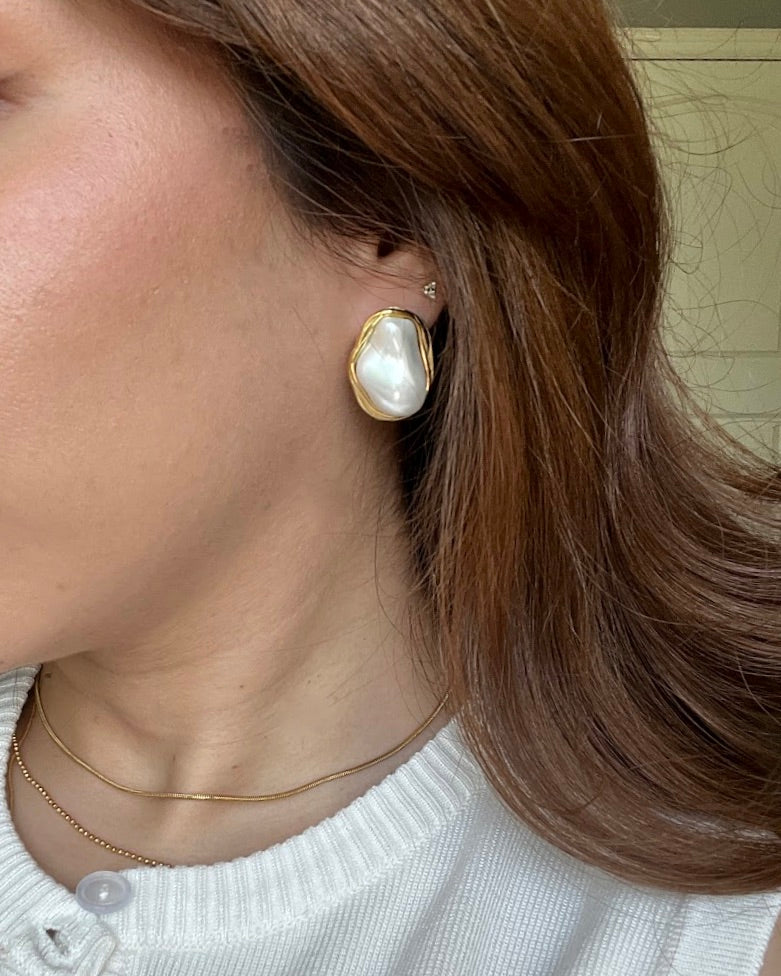 Emmy Pearl Large Earrings