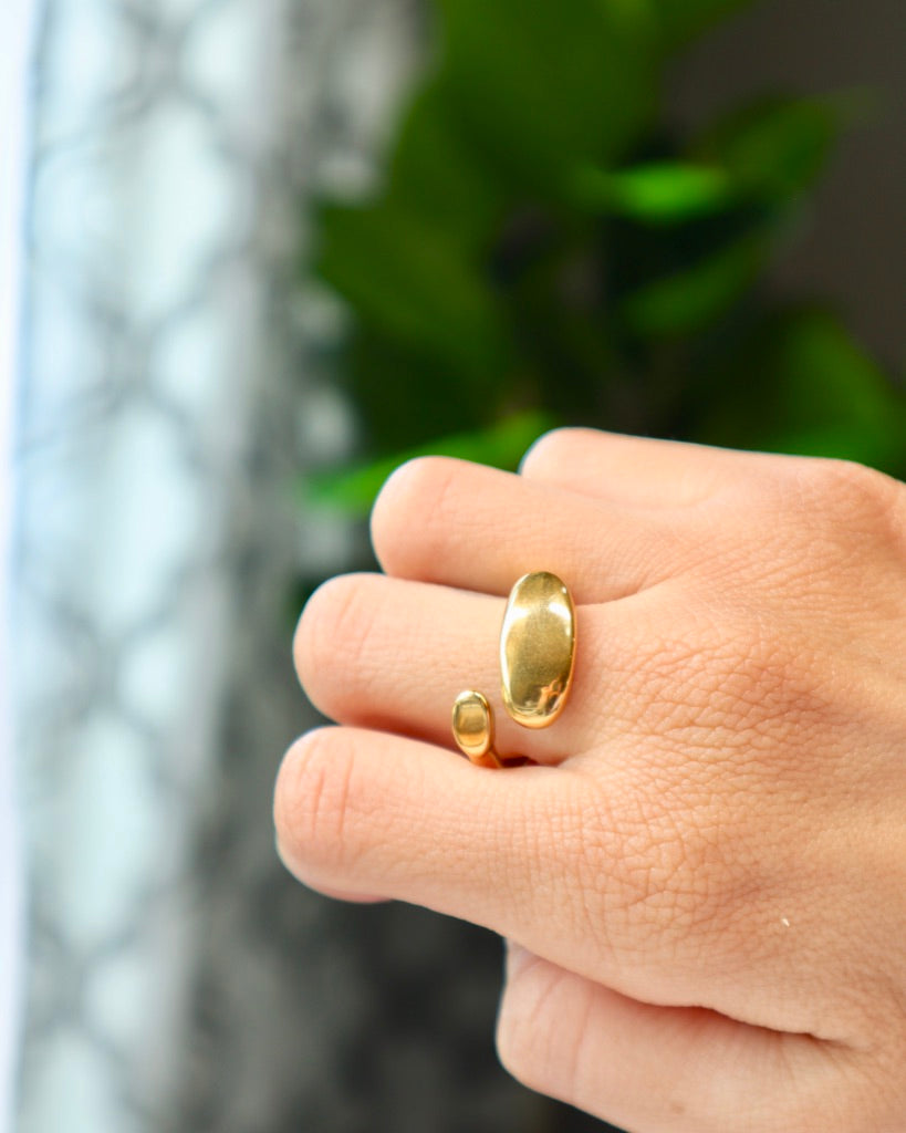 Khloe Bar Adjustable Ring