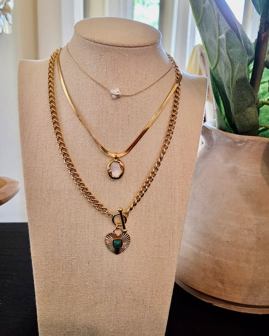 Clover Pearl Necklace