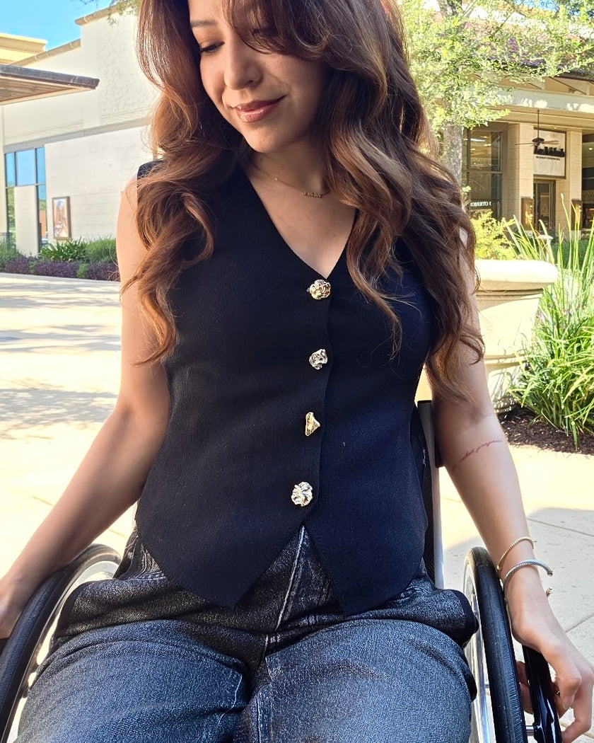 Naomi Vest