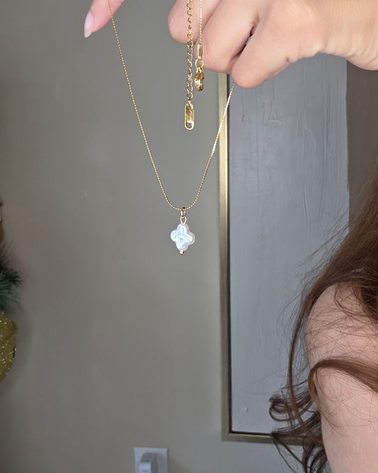 Pearl Mist Clover Necklace