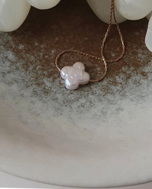 Clover Pearl Necklace