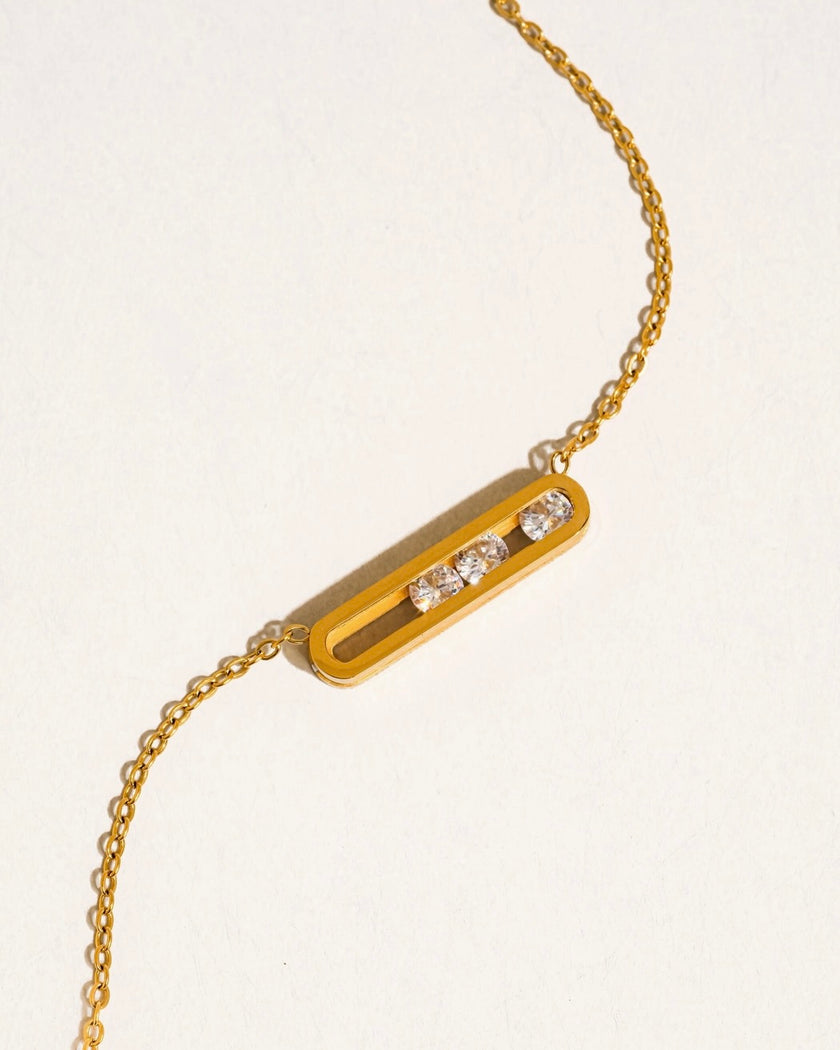 Romee Bar Necklace