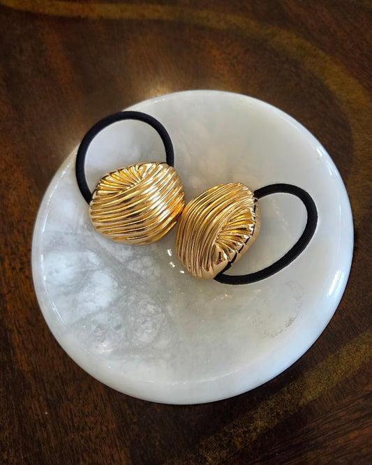 Shell Ponytail Tie