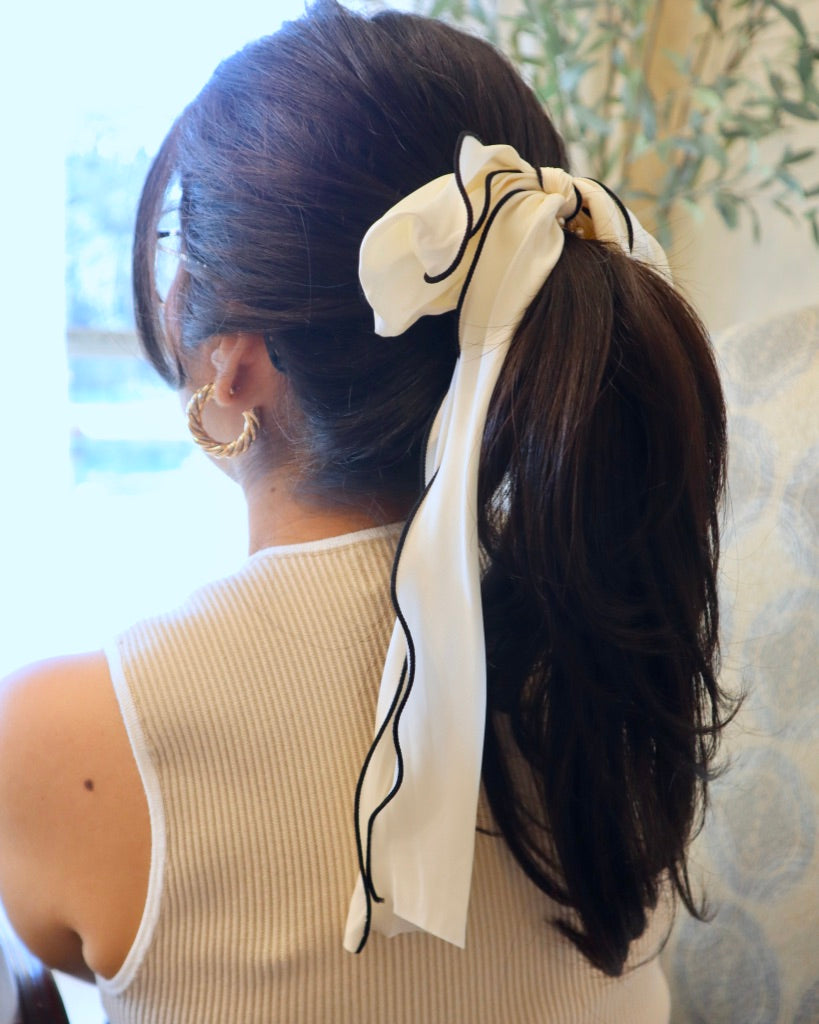 Black/White Ponytail Bow