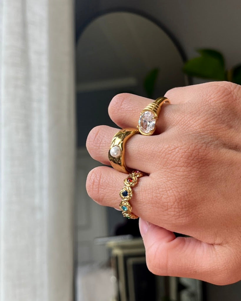 Viviane Pearl Band Ring